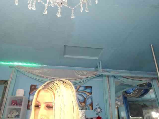 adrianna_fox webcam