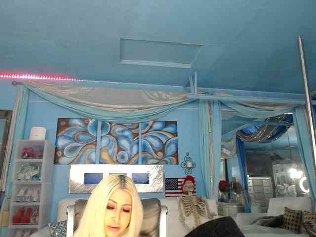 adrianna_fox webcam
