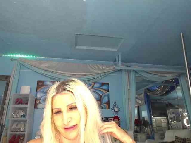 adrianna_fox webcam