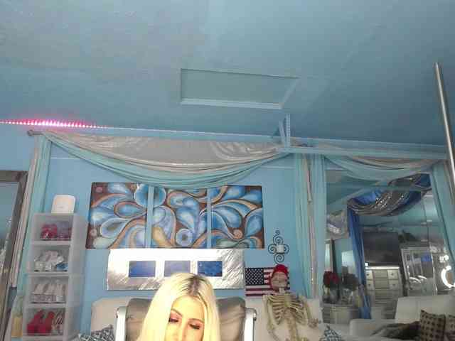 adrianna_fox webcam