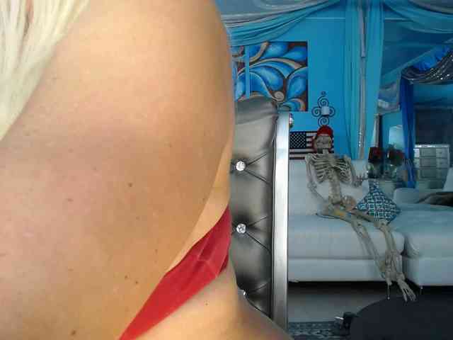 adrianna_fox