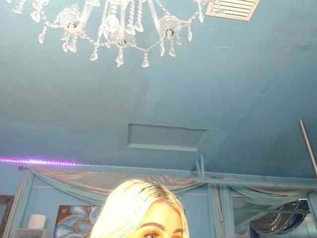 adrianna_fox