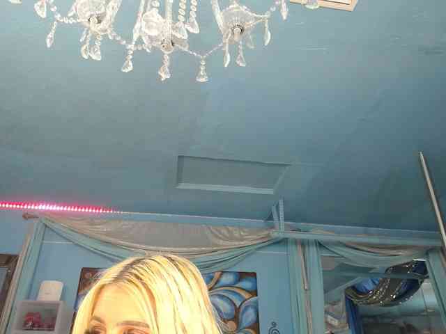 adrianna_fox webcam