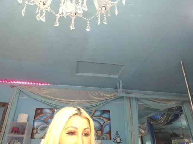 adrianna_fox