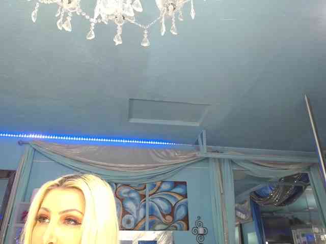 adrianna_fox