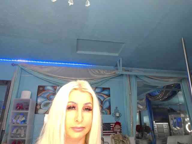 adrianna_fox