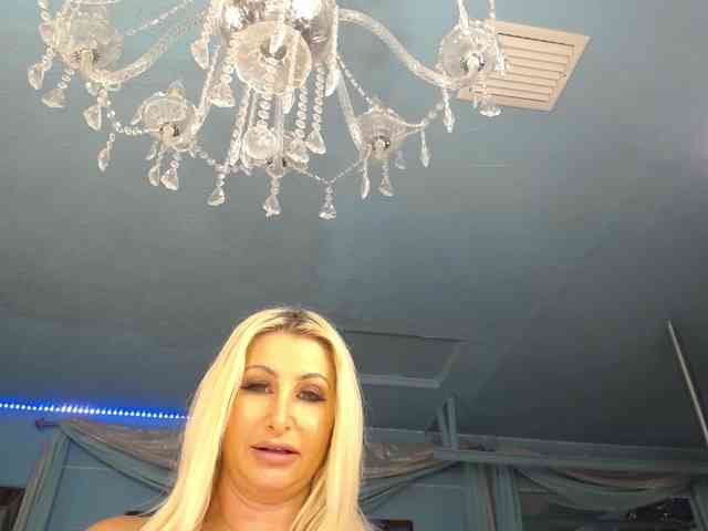 adrianna_fox