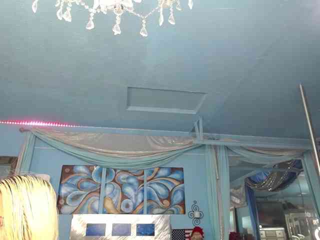 adrianna_fox webcam