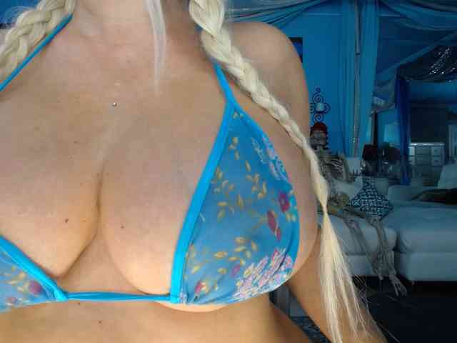 adrianna_fox webcam