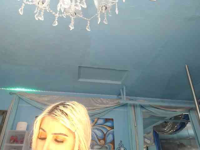 adrianna_fox
