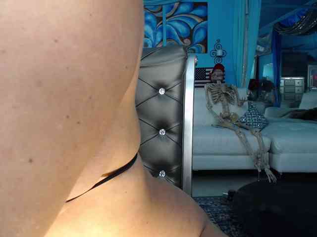 adrianna_fox