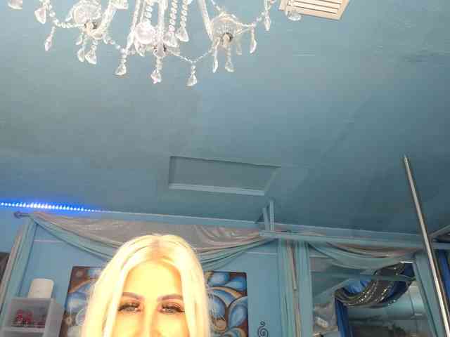 adrianna_fox webcam