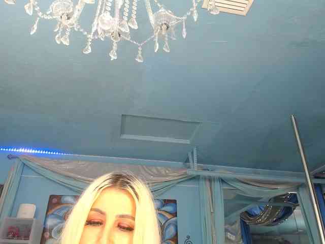 adrianna_fox webcam