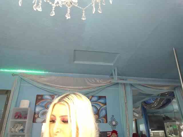 adrianna_fox webcam