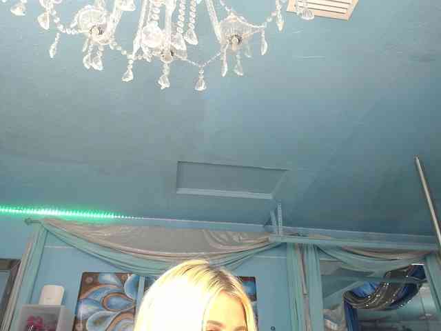 adrianna_fox webcam