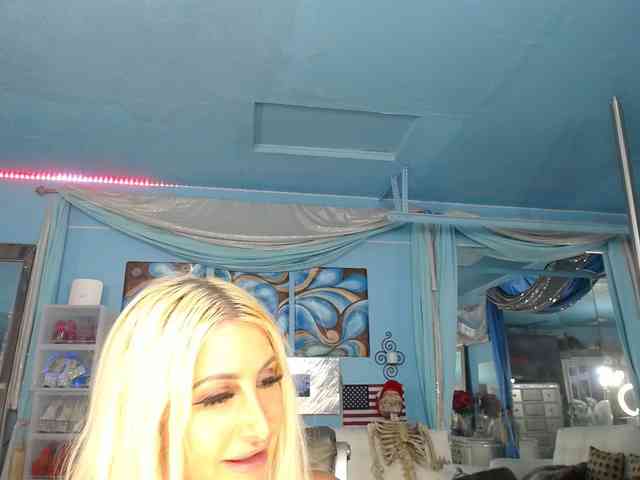 adrianna_fox webcam