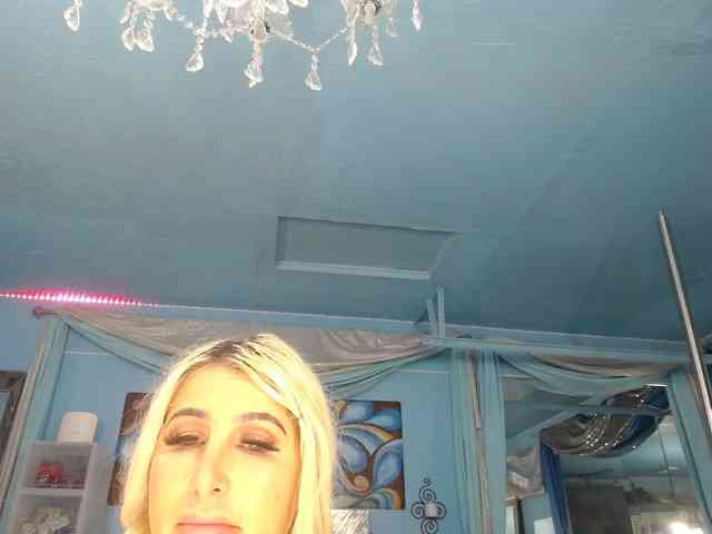 adrianna_fox webcam