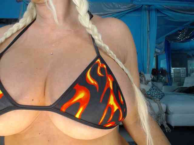 adrianna_fox webcam