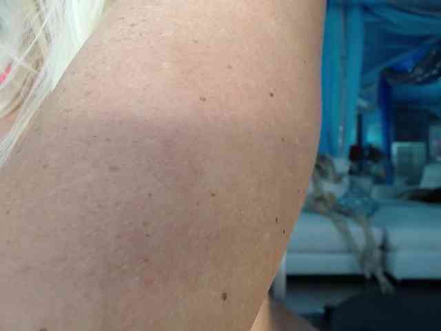 adrianna_fox adrianna_fox