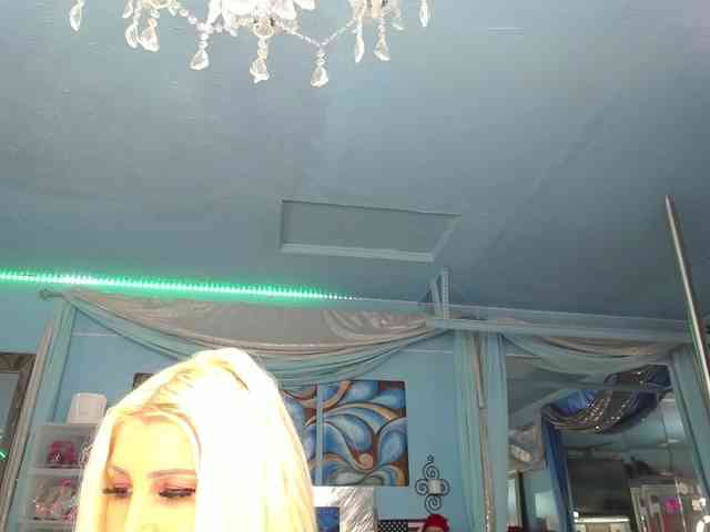adrianna_fox webcam