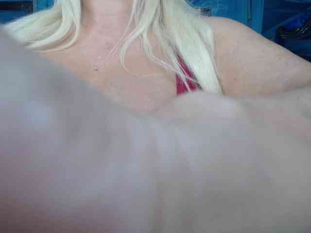 adrianna_fox webcam