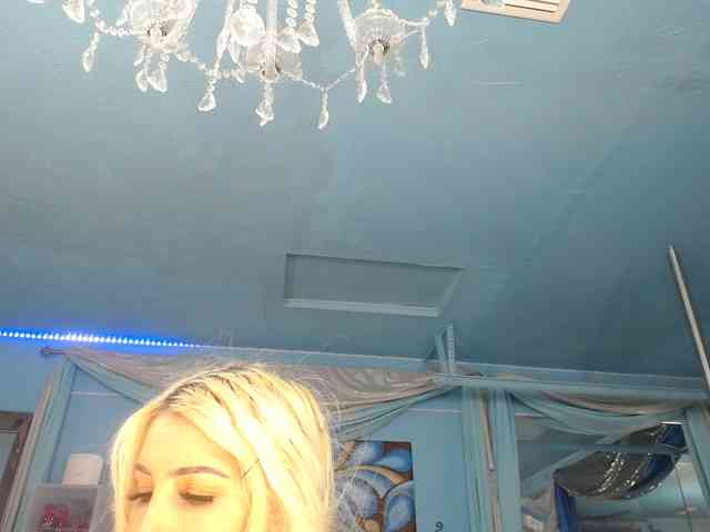 adrianna_fox webcam