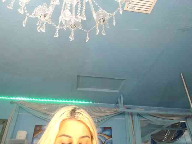 adrianna_fox webcam
