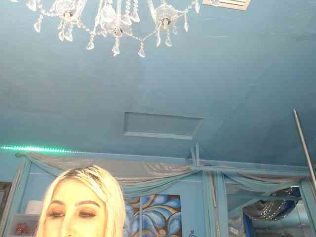 adrianna_fox