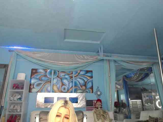 adrianna_fox webcam