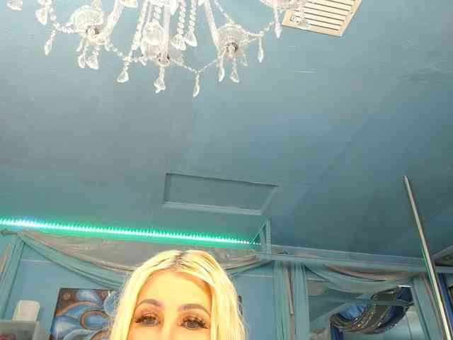 adrianna_fox webcam