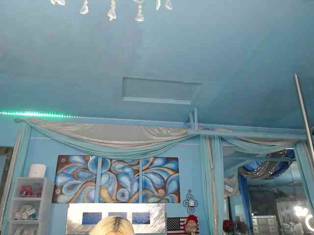 adrianna_fox webcam