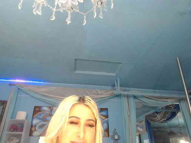 adrianna_fox