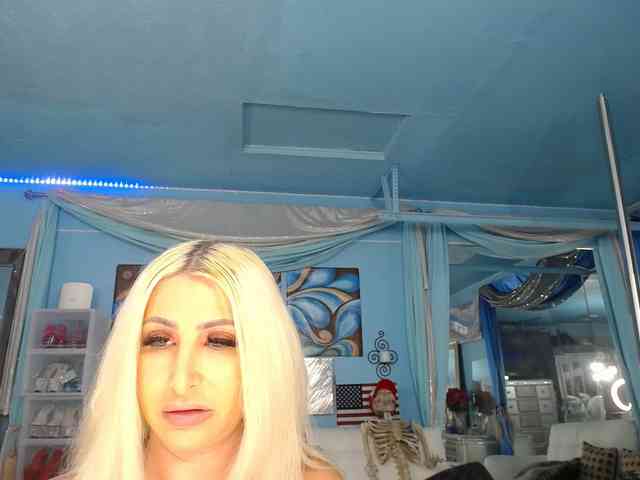 adrianna_fox webcam