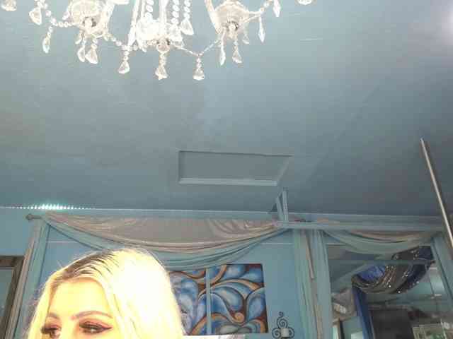 adrianna_fox webcam
