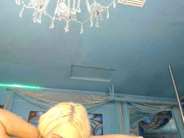 adrianna_fox webcam