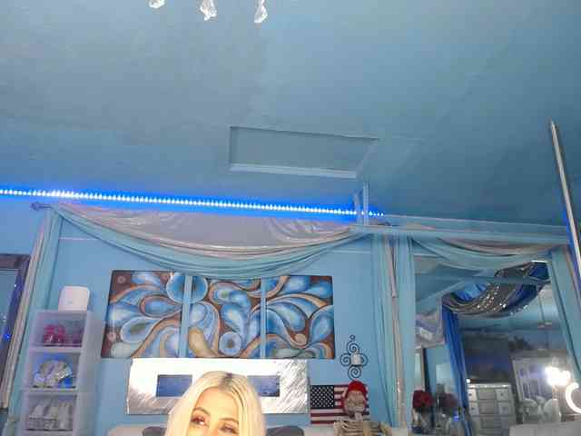 adrianna_fox webcam