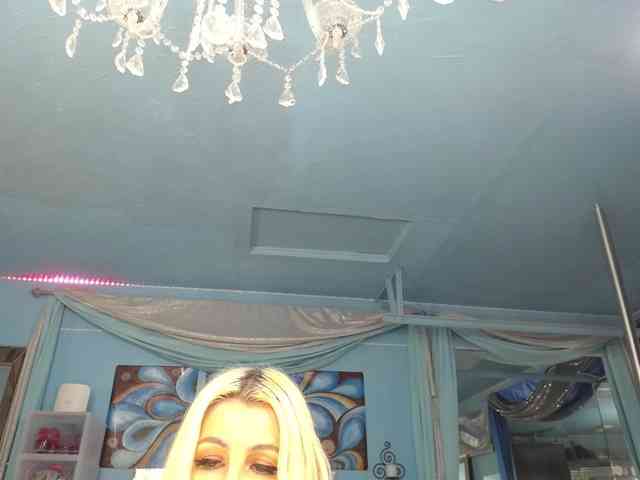 adrianna_fox