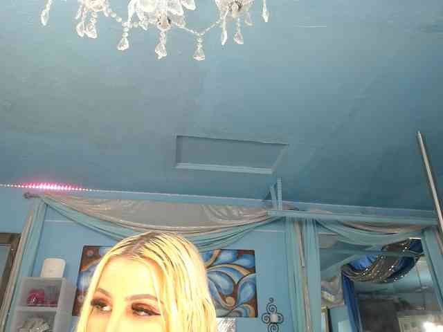 adrianna_fox webcam