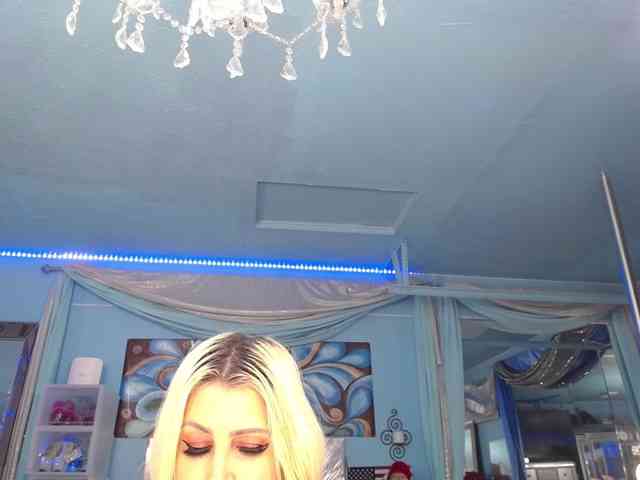 adrianna_fox