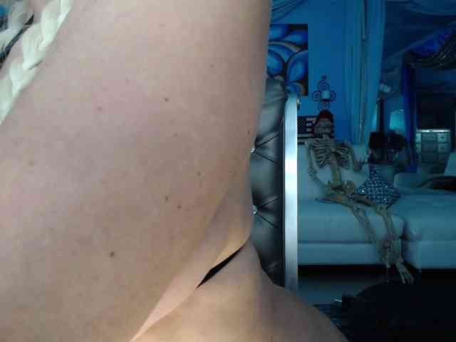 adrianna_fox webcam