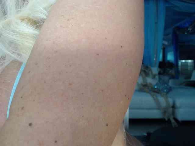 adrianna_fox adrianna_fox
