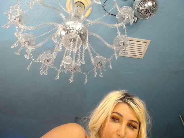 adrianna_fox webcam