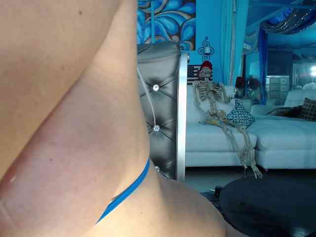 adrianna_fox webcam