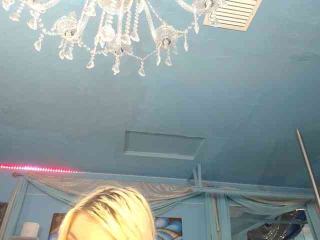 adrianna_fox webcam