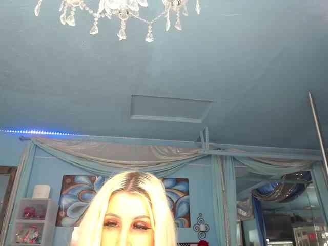 adrianna_fox adrianna_fox
