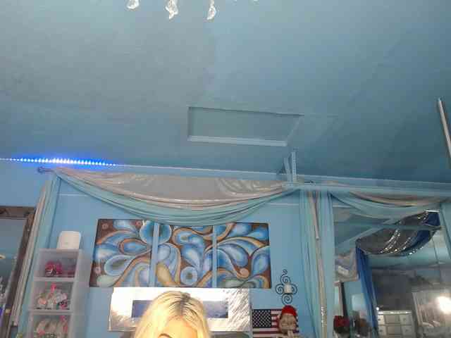 adrianna_fox webcam