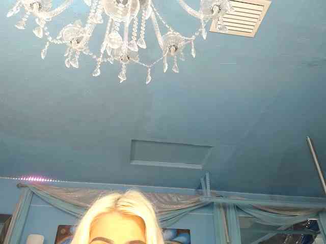 adrianna_fox webcam