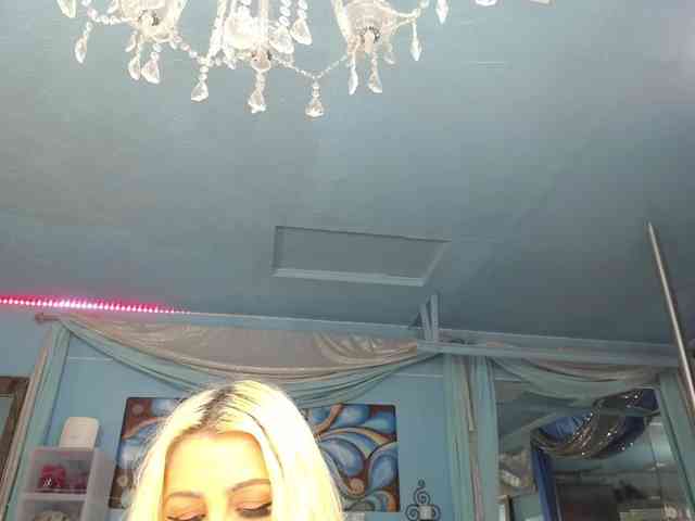 adrianna_fox