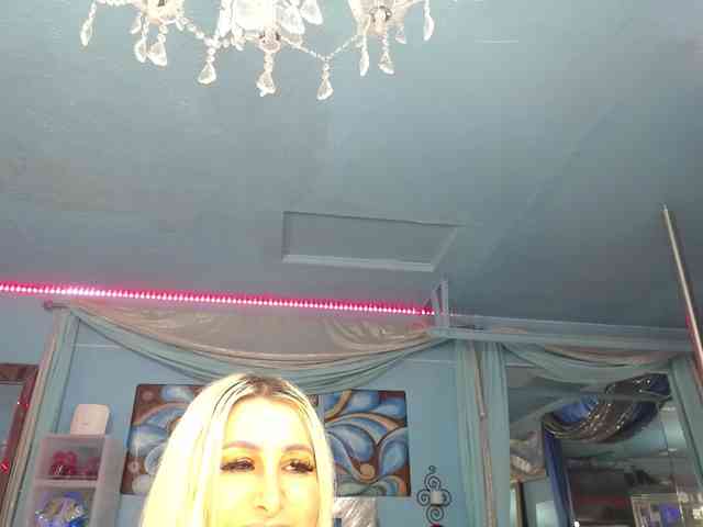 adrianna_fox
