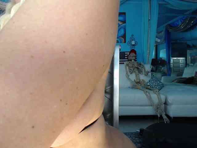 adrianna_fox webcam